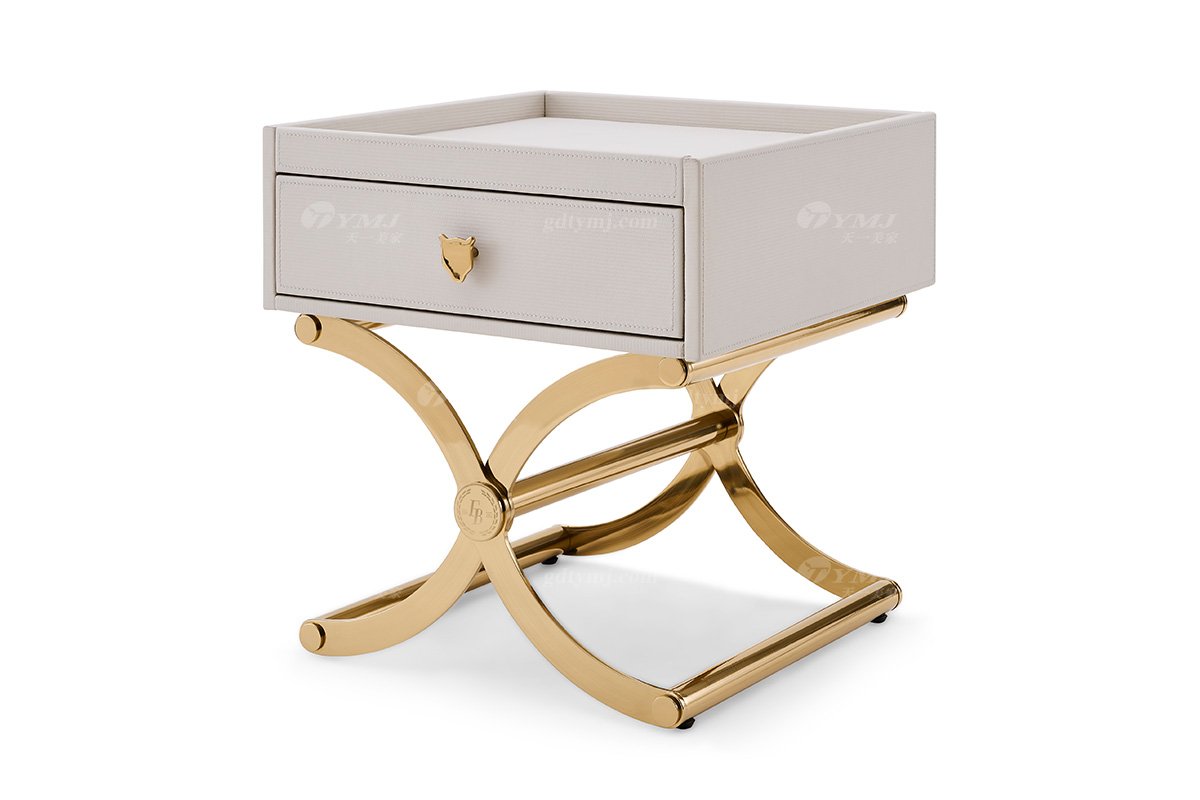 意式輕奢家具高端別墅會(huì)所豪宅家用時(shí)尚奢華鈦金床頭柜135B22床頭柜1